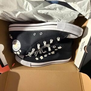 Converse All Star black daisy flowers sneakers size women’s 11